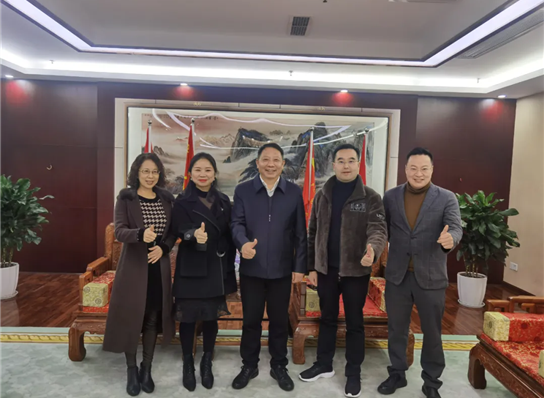博众研究院校友同盟走进四川永乐高ylg888888建设集团